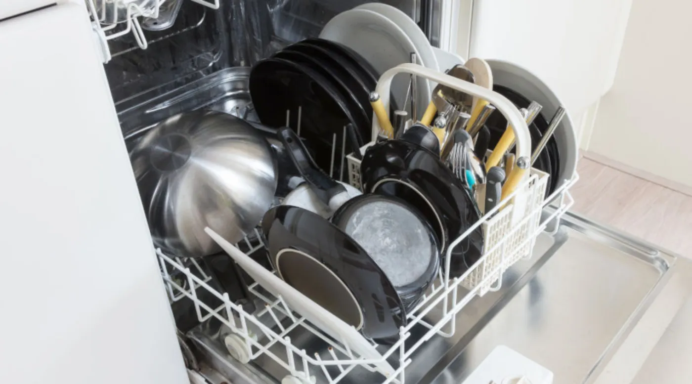 Máy rửa bát có rửa được nồi không?