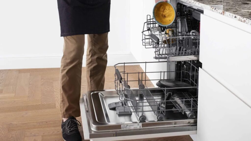 Máy Rửa Chén Có Tốn Điện Nước Không? Cách Sử Dụng Tiết Kiệm Nhất