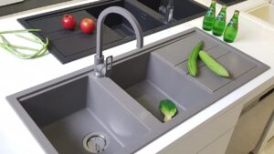 Nên mua chậu rửa chén bằng đá hay inox? Loại nào tốt hơn?